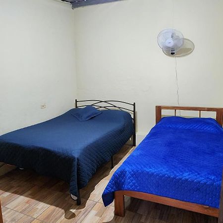 Departamento Amoblado Starlink -Pto Ayora Appartement Puerto Ayora  Buitenkant foto