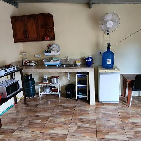 Departamento Amoblado Starlink -Pto Ayora Appartement Puerto Ayora  Buitenkant foto